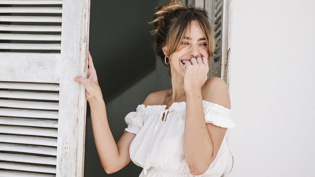 Go Down Under With Anthea Page