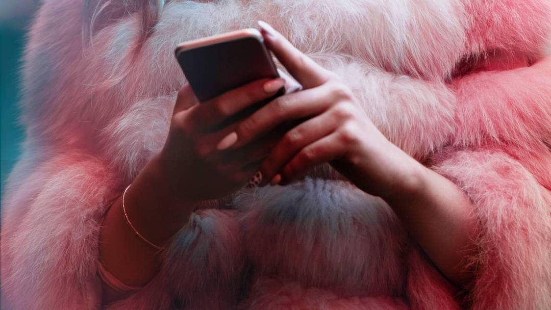 Sorry, Dating App Culture Isn't as Universal as You Think