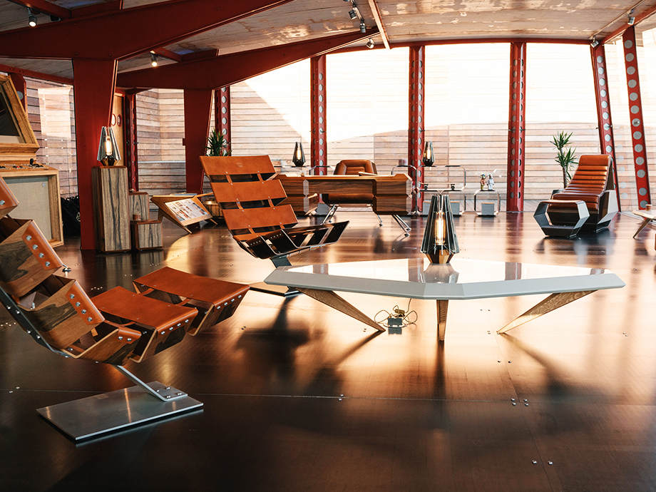 Space-Age Midcentury Modern Furniture Design? Yes, Please